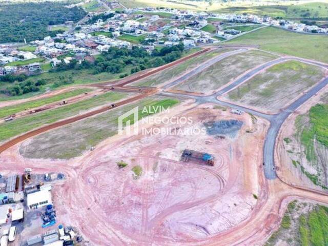 Terreno para Venda em São José dos Campos - 4