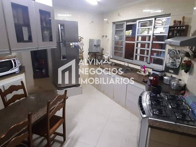 Casa para Venda em São José dos Campos - 5